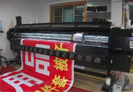 镇安喷绘广告分辨率是多少？